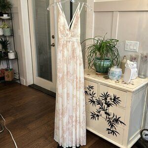 Le Chateau Gown - size XXS